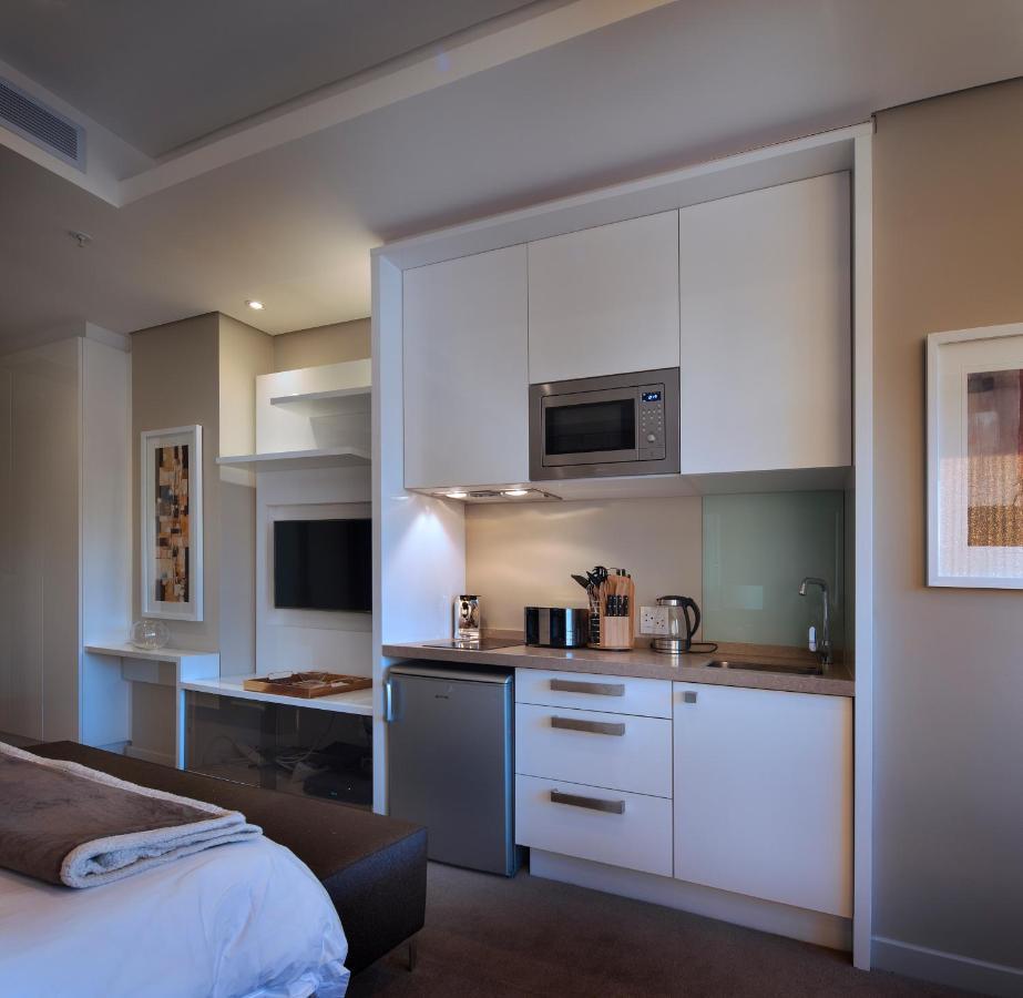 יוהנסבורג Sandton Skye Premium Suites & Penthouses מראה חיצוני תמונה