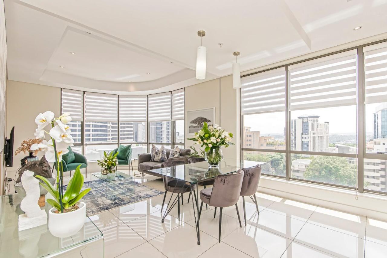 יוהנסבורג Sandton Skye Premium Suites & Penthouses מראה חיצוני תמונה