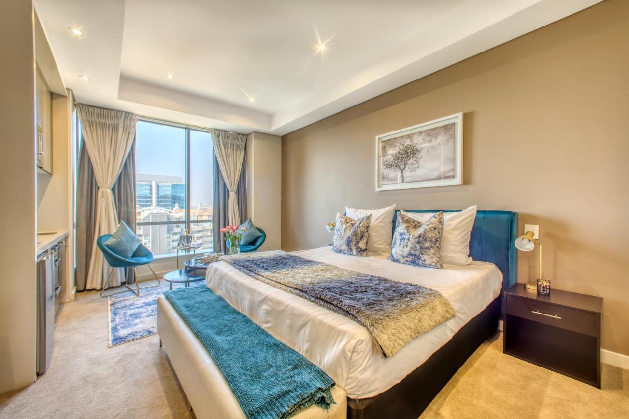יוהנסבורג Sandton Skye Premium Suites & Penthouses מראה חיצוני תמונה